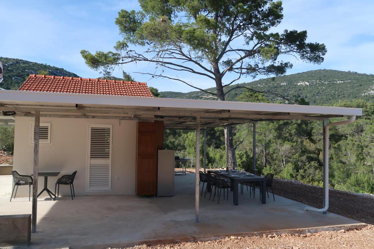 Robinson Olive Tree Huts Villa Čara Buitenkant foto