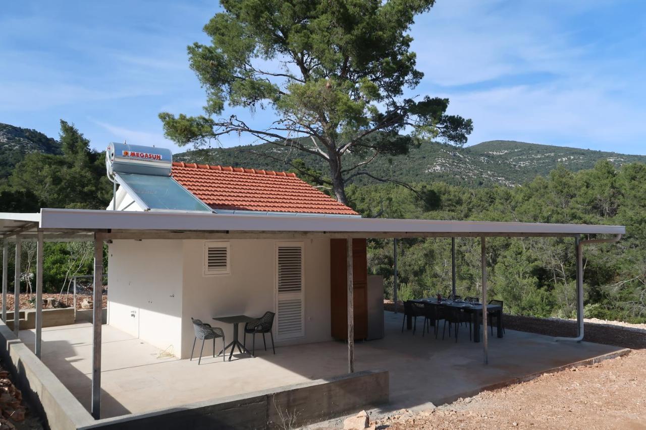 Robinson Olive Tree Huts Villa Čara Buitenkant foto